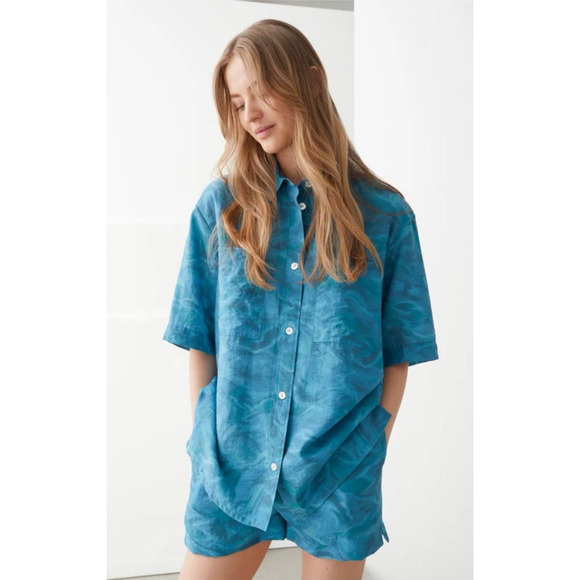 & Other Stories Women Shirt Short Sleeve Boxy Button Up Wavy Printed Blue - Picture 1 of 9